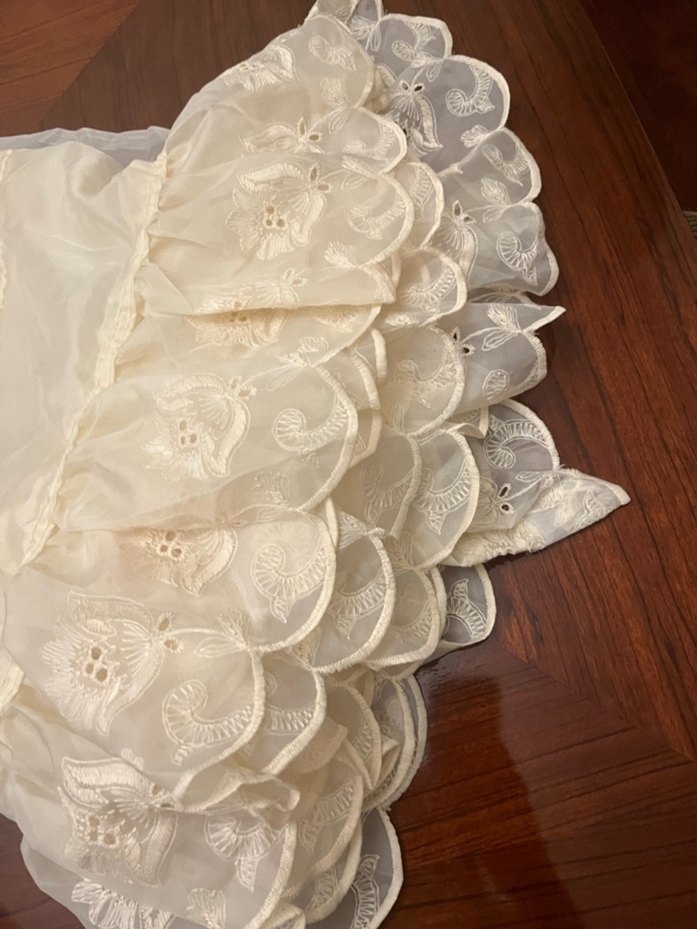 Ivory Scalloped Embroidered window Valance with Ruffles (2)